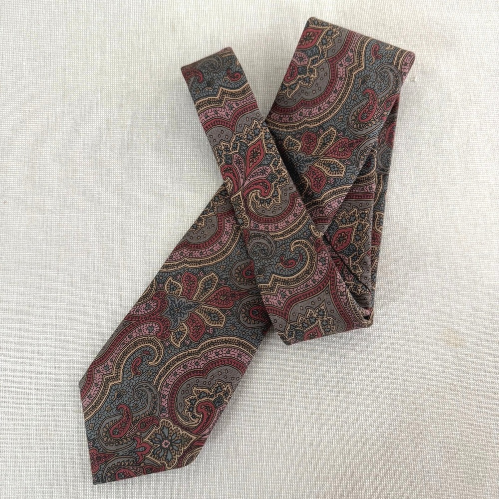 Neiman Marcus Tie Mosaic Paisley Ancient Madder Silk‎